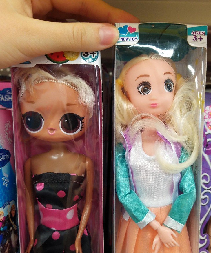 "Nieosiągalne standardy piękna lalek"