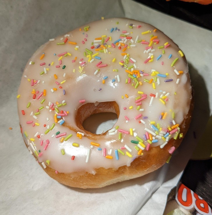 10. "Mój donut jest nierówny."