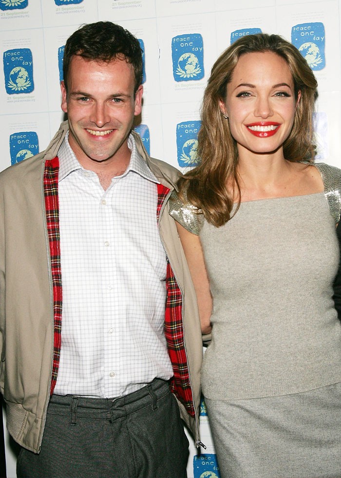 #6 Angelina Jolie &amp; Jonny Lee Miller