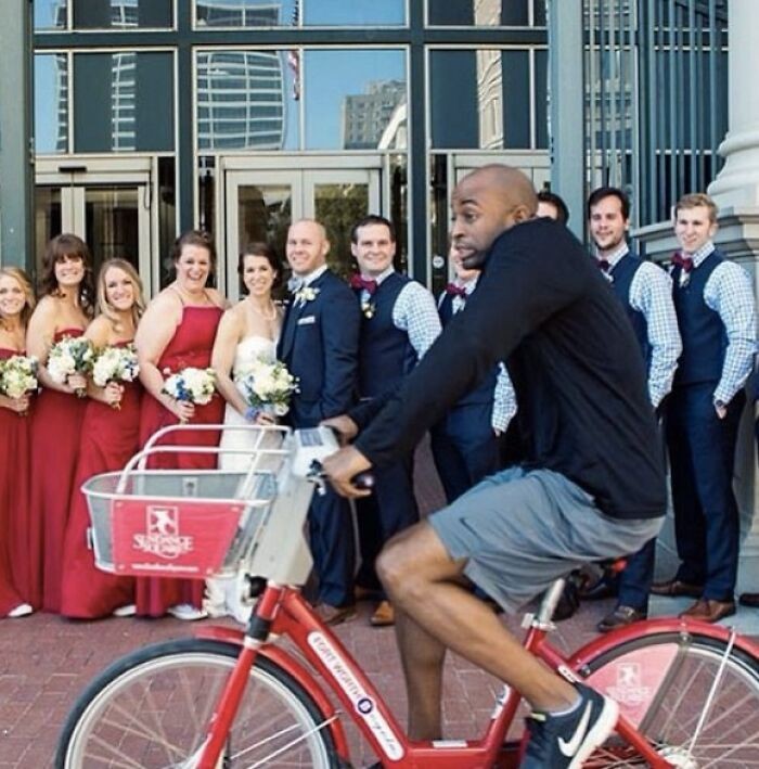#15 Moja lokalna wypożyczalnia rowerów wrzuciła takiego photobomba