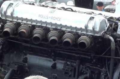 Silniki V12