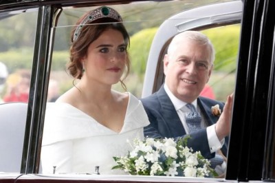 Suknia ślubna księżniczki Eugenii wzbudziła zachwyt gości i reporterów. Piękniejsza od kreacji Meghan i Kate?