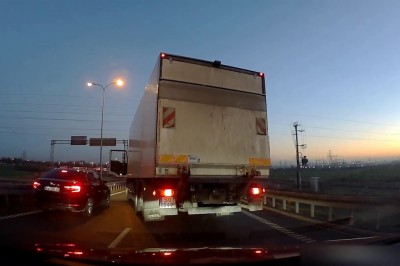 Żenująca wtopa kierowcy na A1. Szybko skończył cwaniakować