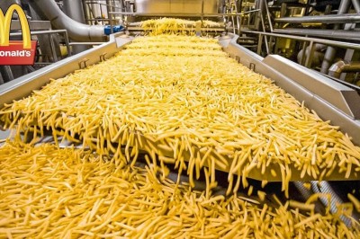 Lubisz stołować się w McDonaldzie? Zobacz jak przygotowuje się produkty