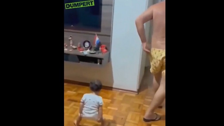 Młody pokazuje jak jego dziadek chodzi. Wyszło perfekcyjnie