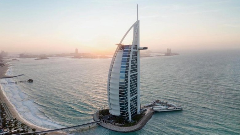 Hotel Burj Al Arab – symbol luksusu i jeden z najbardziej rozpoznawalnych hoteli świata