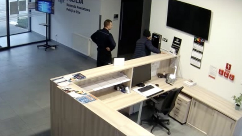 Przyjechał pijany na komendę zbadać się alkomatem. Policja z piły opublikowała nagranie