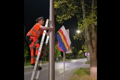 Szambo wybiło! Nie wiedzieli, że to flaga Puław więc wylali falę hejtu w komentarzach