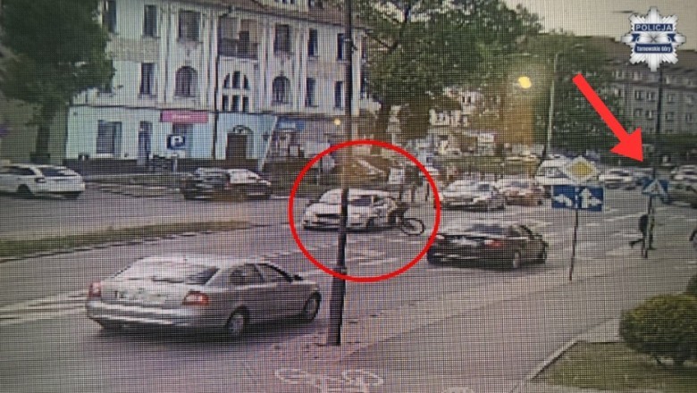 Cyklistka wjechała w auto na przejściu dla pieszych. Sprawa znajdzie finał w sądzie