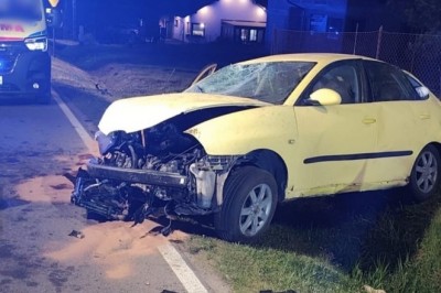 Dachowanie w Bliznem. Za kierownicą siedział 17-latek bez uprawnień, trzy osoby trafiły do szpitala
