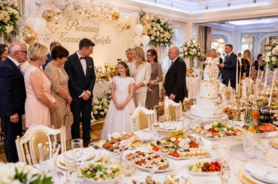 5 MILIARDÓW ROCZNIE. Tyle rodzice wydają na organizowanie przyjęć komunijnych